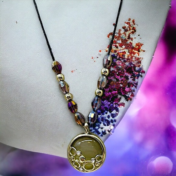 Reversible Metal Circles Pendant Purple Beaded Necklace! - Picture 3 of 15